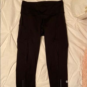 Lululemon Cropped Fast and Free Leggings Size 6